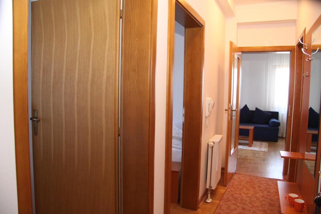 Royal Apartments Смедерево Стая снимка